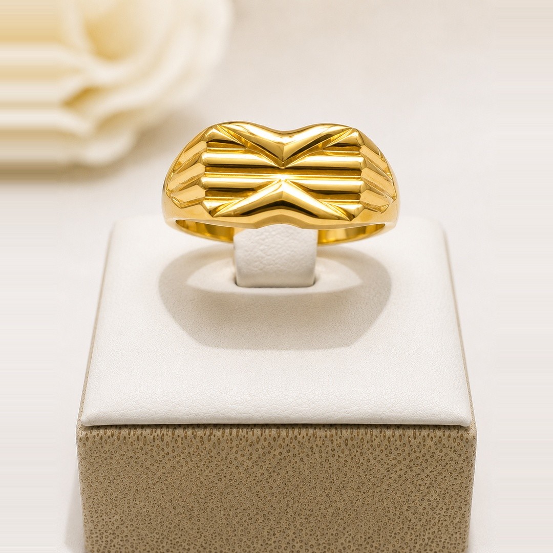 Titan-X Gold Ring